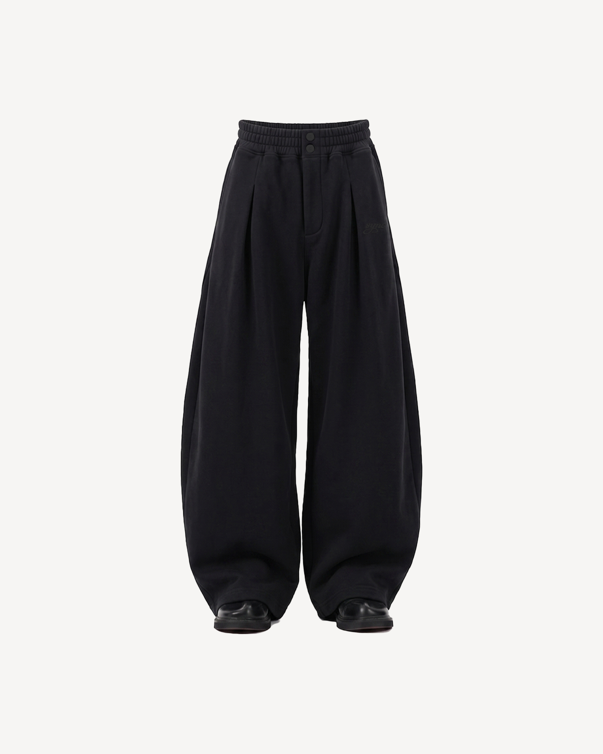 BLACK PLEATED SWEATPANTS