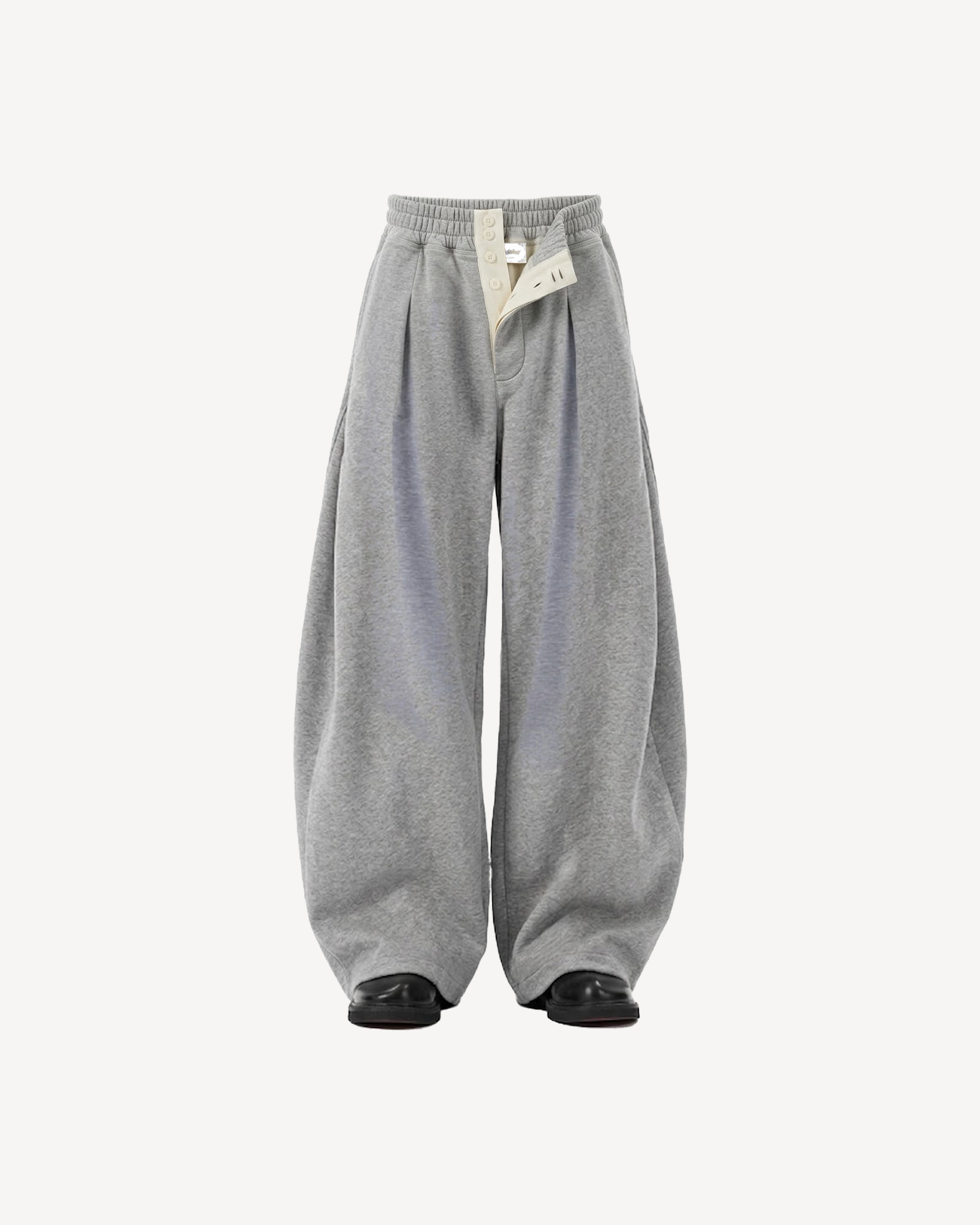 GRAY PLEATED SWEATPANTS
