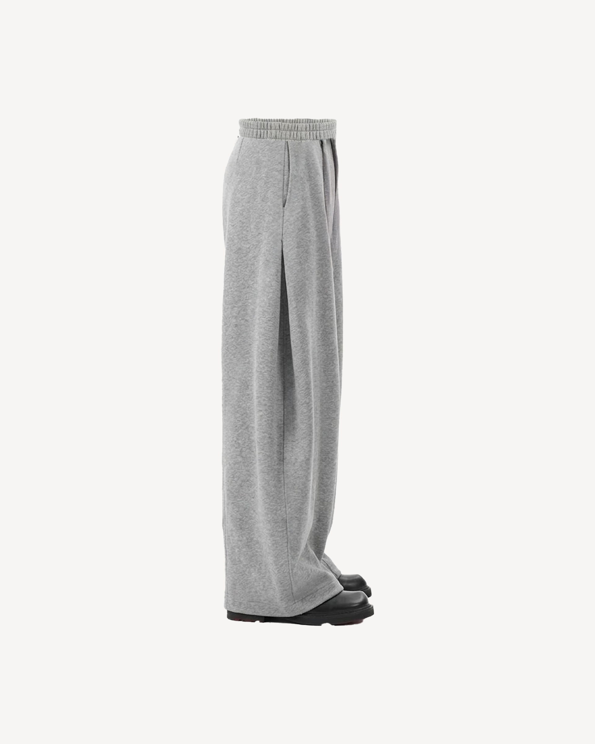 GRAY PLEATED SWEATPANTS